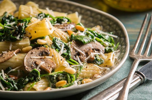 Fall Mushroom Pasta Dish with Pinot Noir